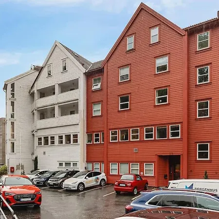 Dinbnb Appartments L Historical Seaside Apt I 500m To Bryggen - Value!